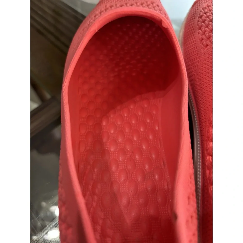 Layer Women's Knit Slip On Sneakers Coral Pink Size 10 Lightweight Shoe
